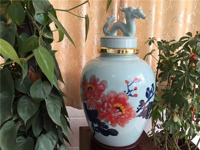 大师手绘酒坛